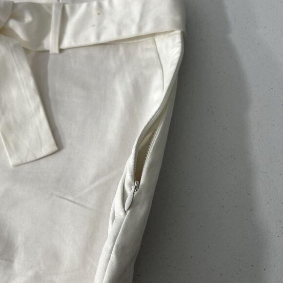 Ann Taylor Shorts Womens 14 White Scalloped High Rise Tie Tapered Leg Minimalist - Picture 8 of 10